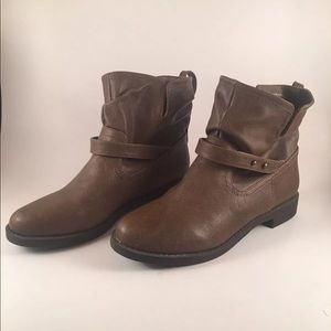 Women’s Brown Boots